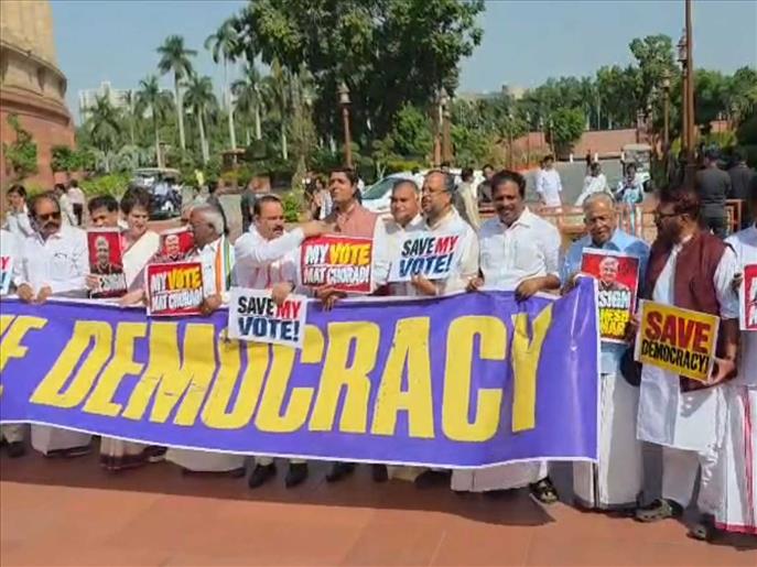 Opposition MPs begin 'save democracy' protest against Election Commission; call for CEC's resignation